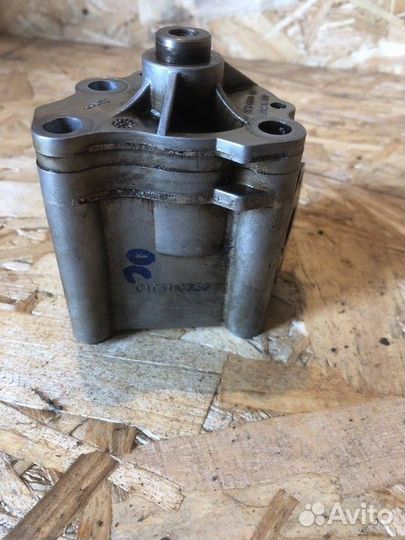 Насос масляный Mazda 6