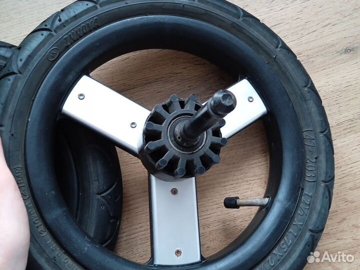 Три колеса для коляски Bumbleride