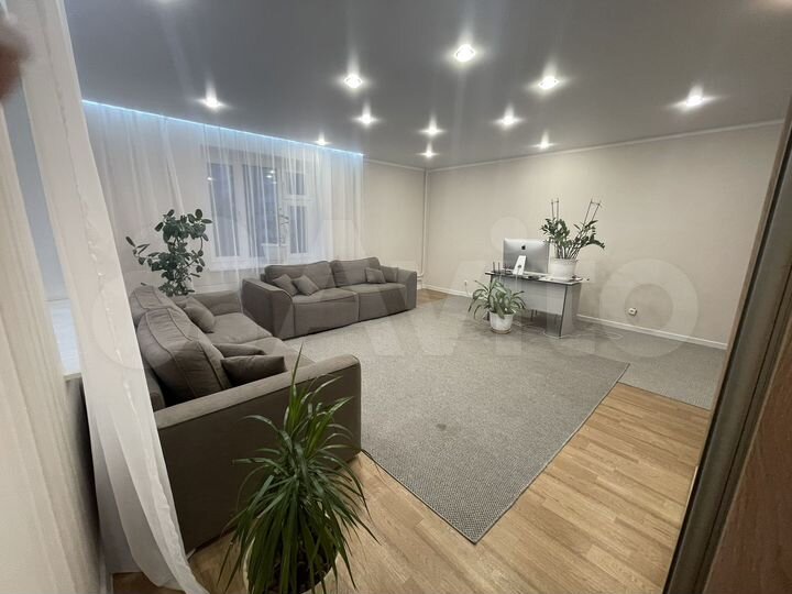 2-к. квартира, 69,1 м², 2/9 эт.