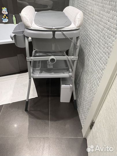 Пеленальный столик с ванночкой chicco