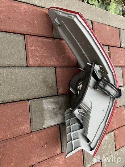 Фонарь задний левый тойота камри 40