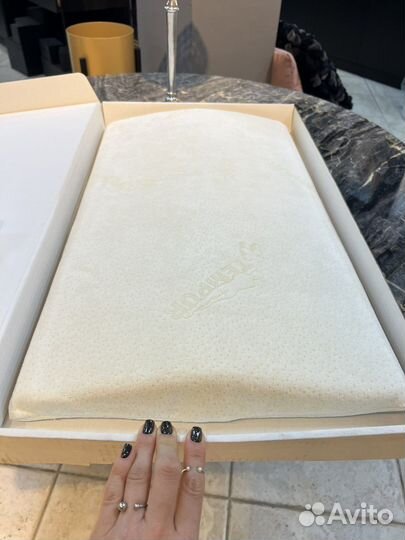 Подушка под спину