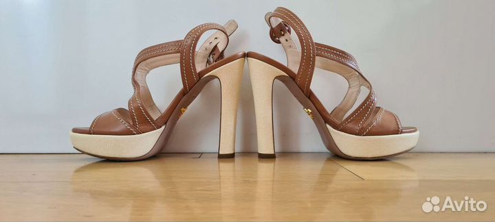Босоножки Prada