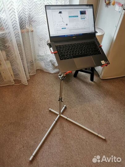 Стойка для ноутбука универсальная, гибкая, напольн