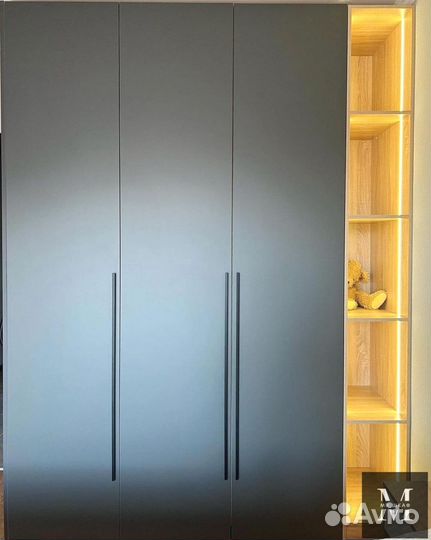 Шкаф распашной с фрезеровкой