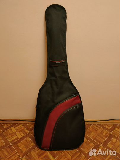 Акустическая гитара