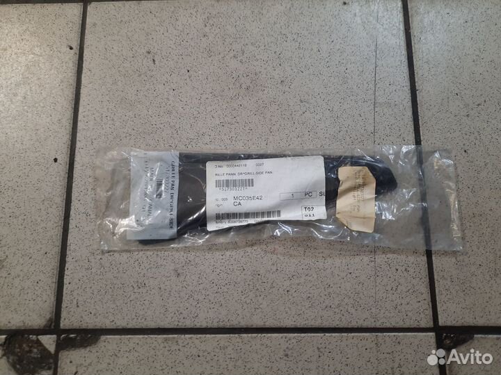 Накладка боковой панели BRP MXZ Renegade 1000