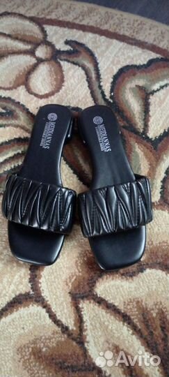 Шлепанцы женские