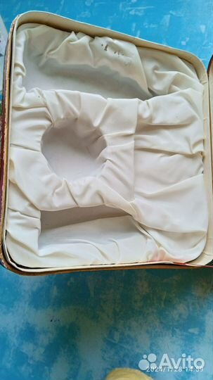 Коробка от парфюмерного набора 