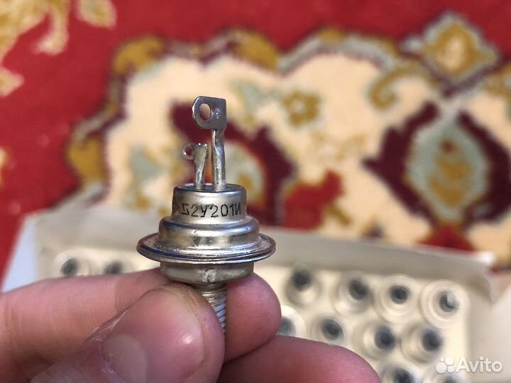 Тиристор 2у201и