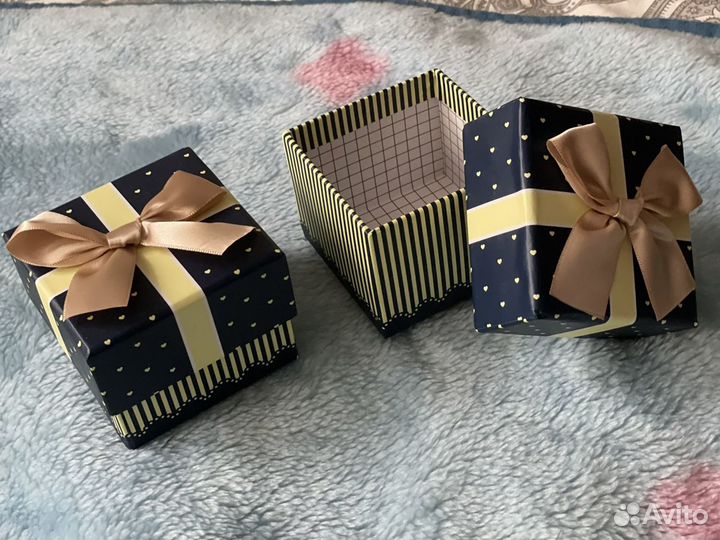 Подарочная коробка 8x8x6,5