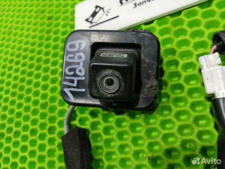 Камера заднего хода Nissan Teana J31