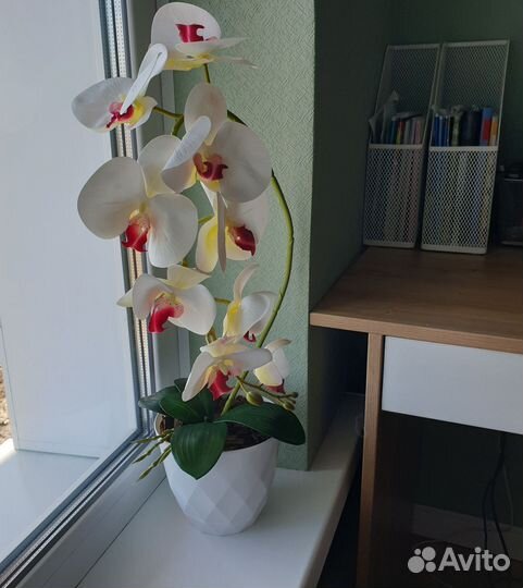 Орхидея искусственная