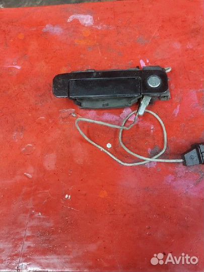 Ауди А4 б5 левая ручка двери