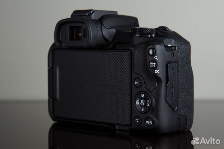 Canon R50 Kit RF 18-45mm новый