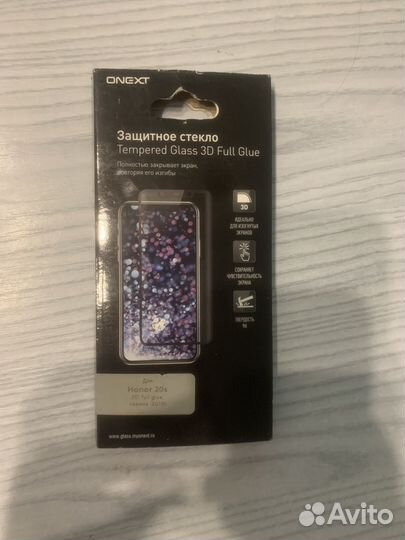 Защитные стёкла на Honor 20s