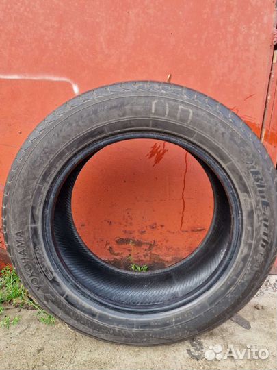 Yokohama BluEarth E51 225/60 R18