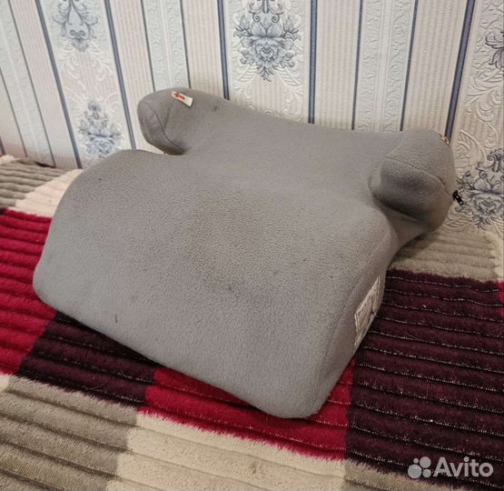 Детская сидушка в машину