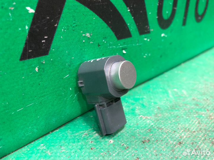 Датчик парктроника передний Infiniti Qx80 Qx56 Z62