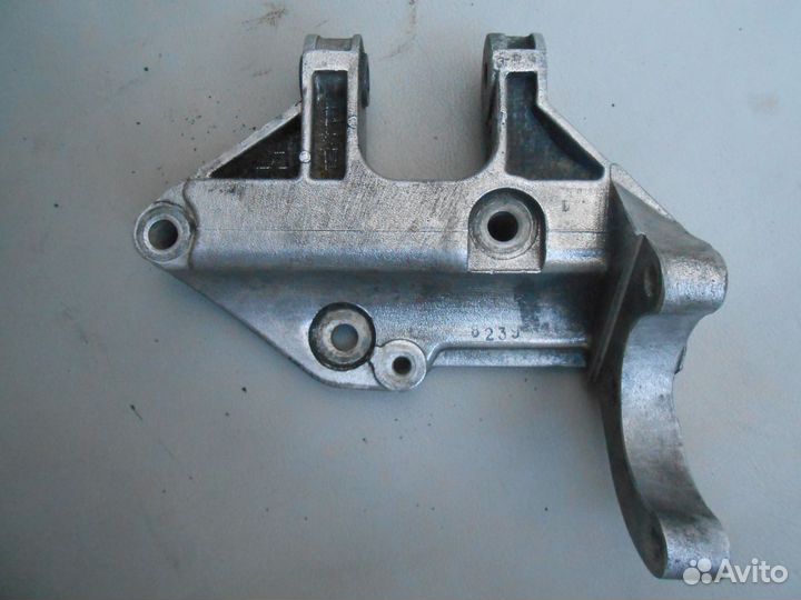 Кронштейн гидроусилителя Ford Focus I 1998-2005