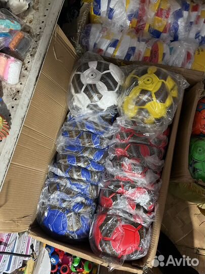 Футбольные,баскетбольные и волейбольные мячи