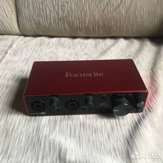 Звуковая карта Focusrite scarlett 2i2 3rd gen