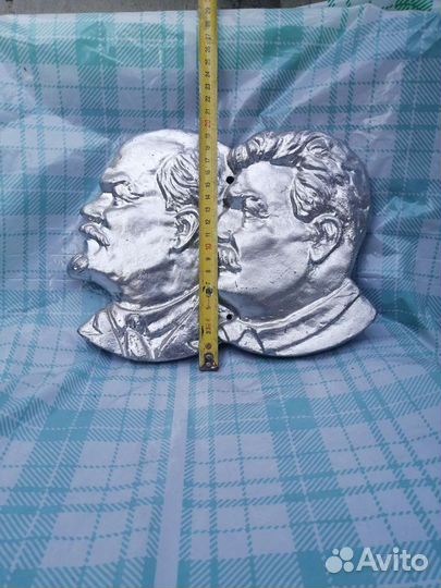 Барельеф Ленин и Сталин