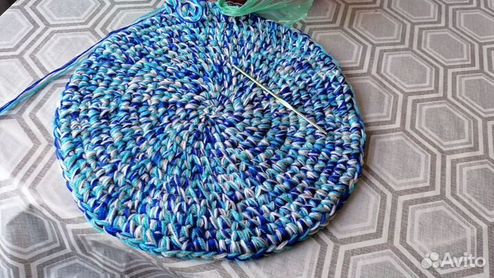 Коврик ручной работы