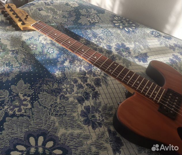 Полуакустический телекастер