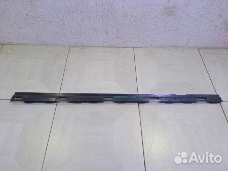 Кронштейн накладки порога