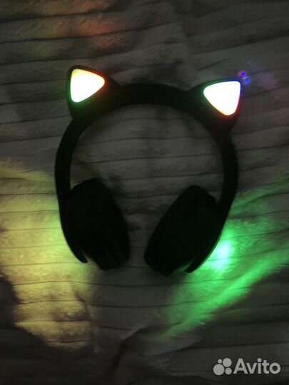 Беспроводные наушники с ушками