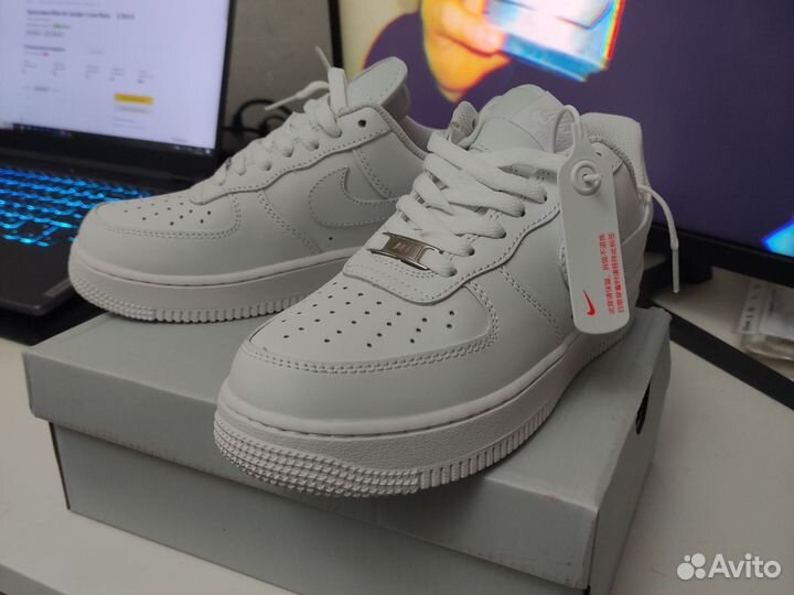 Кроссовки женские Nike Air Force 1