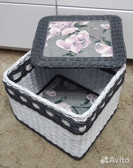 Коробка для хранения. Изделия из бумажной лозы