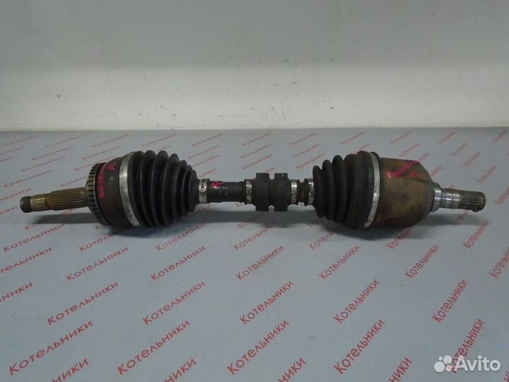 Nissan 39101-5U075 Вал приводной, левый