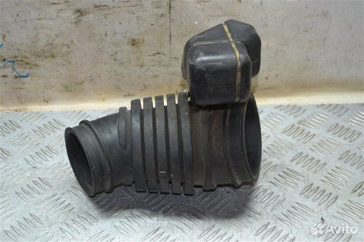 Патрубок воздушного фильтра Mitsubishi L200 K76T