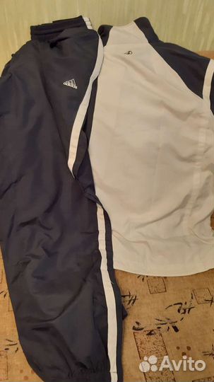 Костюм спортивный