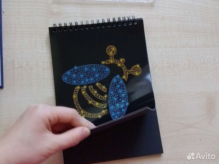 Блокнот с черными листами