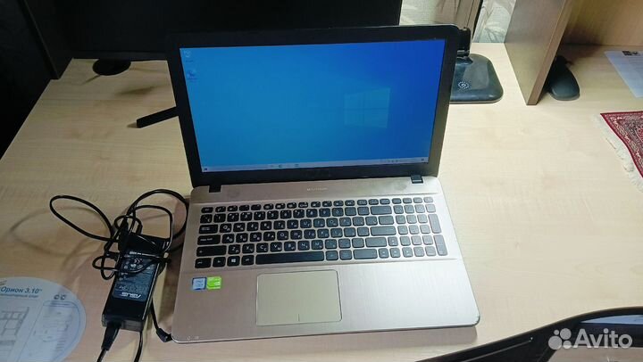 Ноутбук Asus X541U