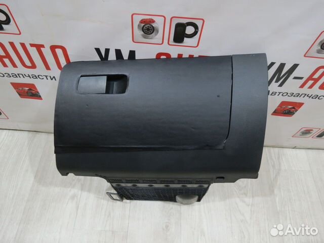 Бардачок Skoda Rapid