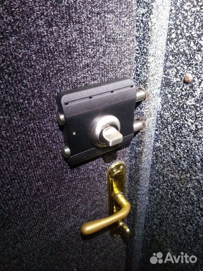 Вскрытие замков: дверей, машин, сейфов, гаражей