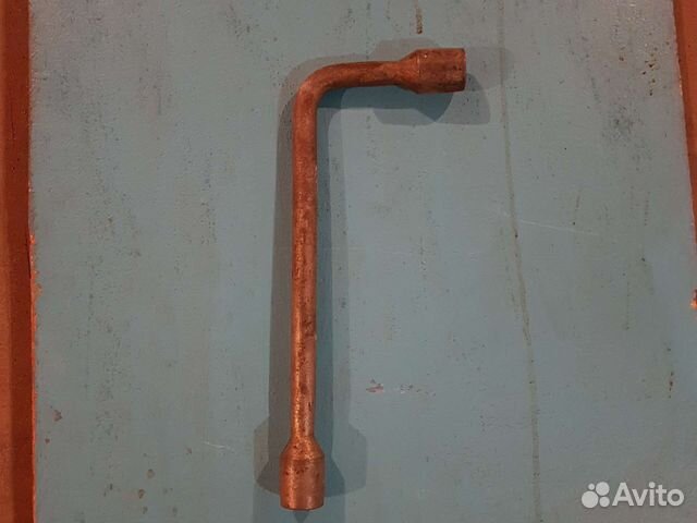 Балонный ключ 22