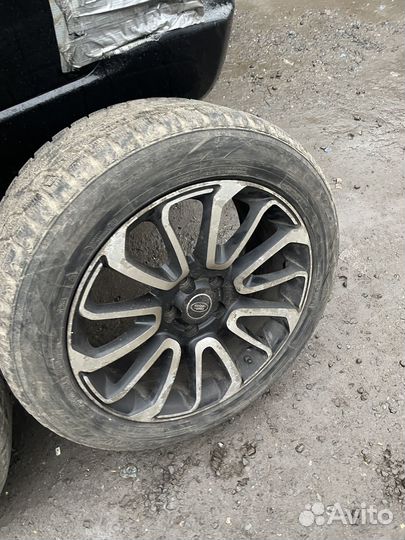 Продам комплект колёс R20 для Range Rover Vogue
