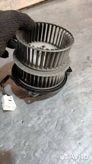 Моторчик печки Toyota Yaris P1 2003 1940001290