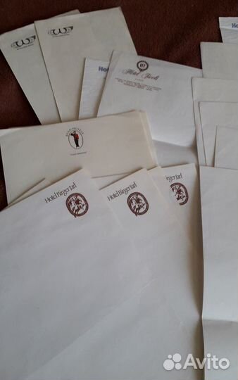 Конверты и бланки отелей разных стран и городов