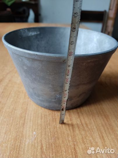 Горшок алюминиевый