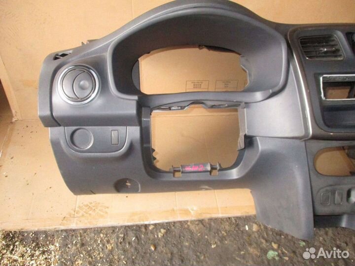 Торпедо Renault Logan 2