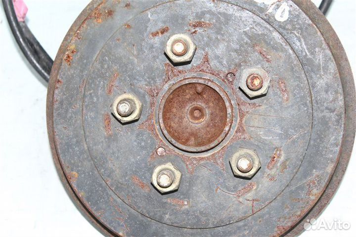 Ступица задняя правая Toyota Allion ZZT240 1zzfe