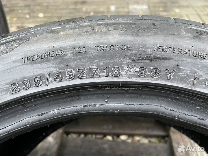Minerva F205 235/45 R18