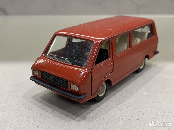 Модель автомобиля раф 2203 СССР 1:43 агат тантал