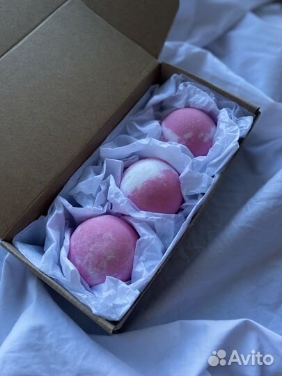 Бомбочка для ванны с сюрпризом